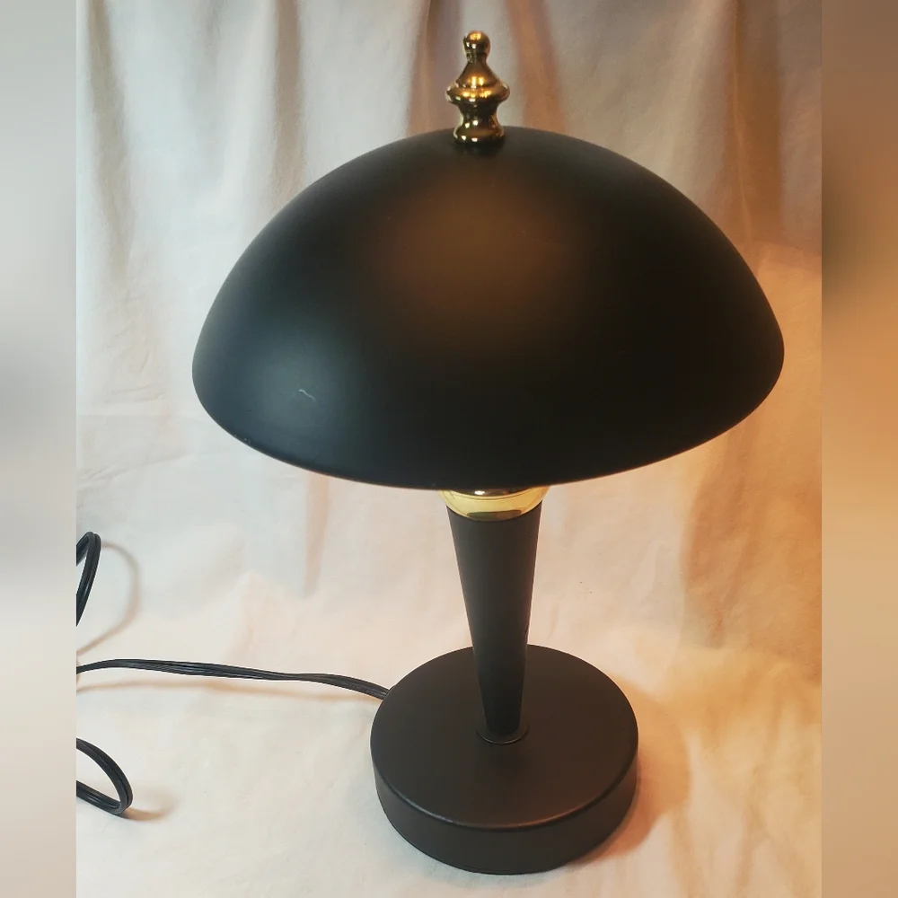 Black Mushroom Dome UFO Vtg Metal Table Lamp with Gold Accent 13